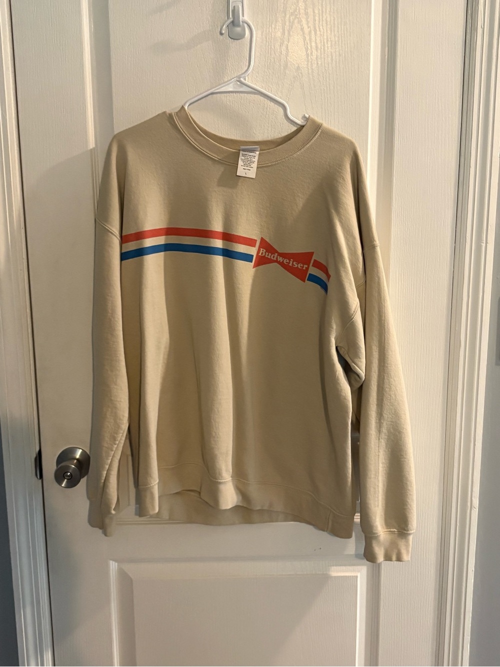 Junk Food Tees Women’s Budweiser Crewneck Large New without Tags
